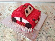 Bánh kem hình chiếc xe 2